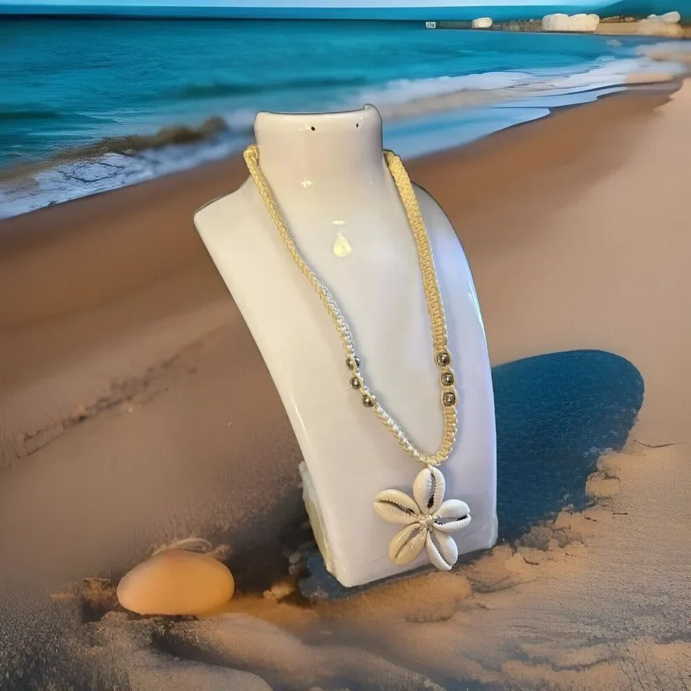 NECKLACE VTG Handmade flower cowrie shell choker summer 1999